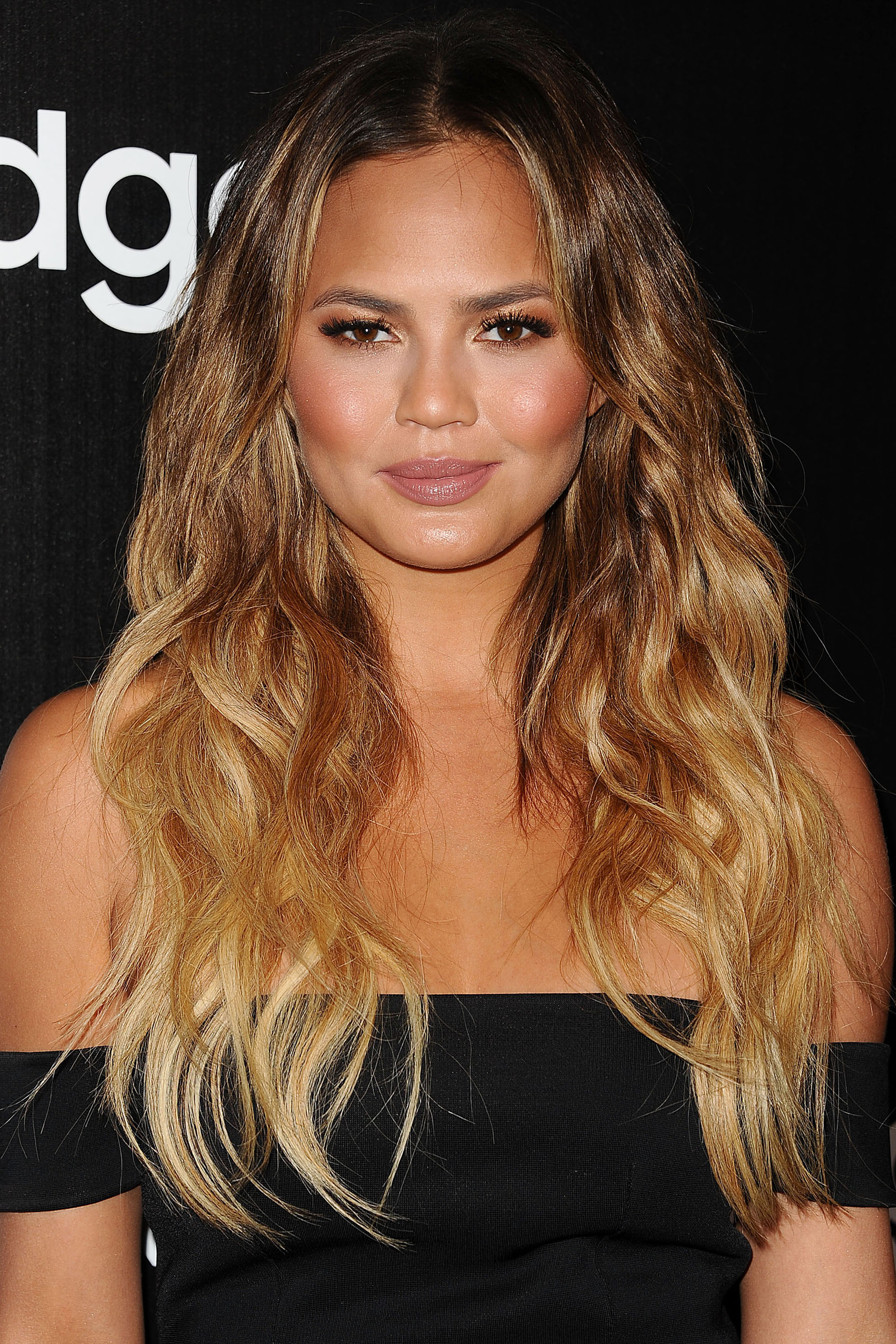 WEST HOLLYWOOD, CA - AUGUST 18: Chrissy Teigen attends the Samsung launch party on August 18, 2015 in West Hollywood, California. (Photo by Jason LaVeris/FilmMagic)