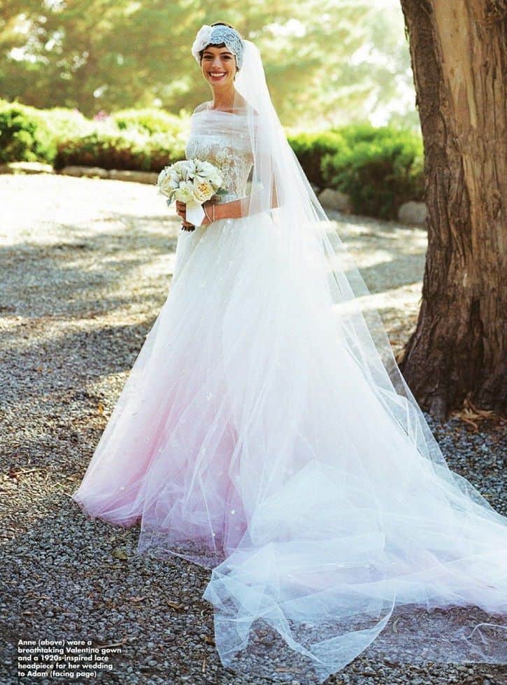 فساتين زفاف فالنتينو Valentino آن هاثاواي ann Hathaway princessMadeline 